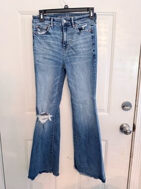 American Eagle Outfitters Light Blue Distressed Flare Jeans - Women